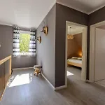 Huenzingen 度假居 *