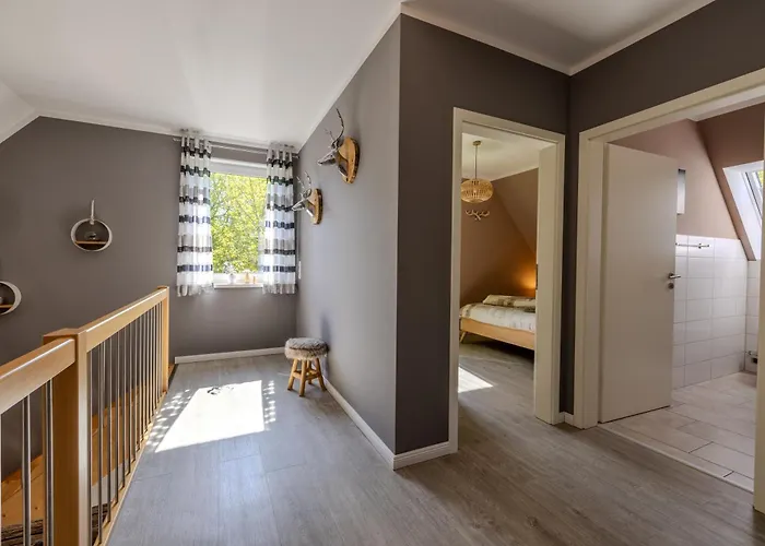 Huenzingen 度假居 *